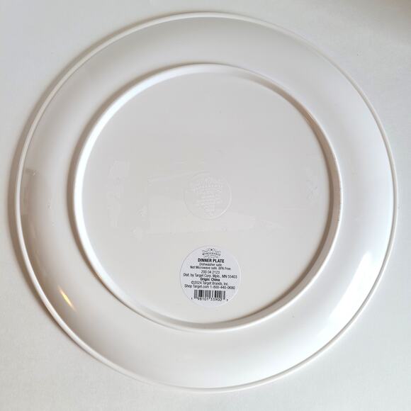 Christmas Holiday Plates Set of 2 Plastic Ceramic Red White Decor - Picture 6 of 6